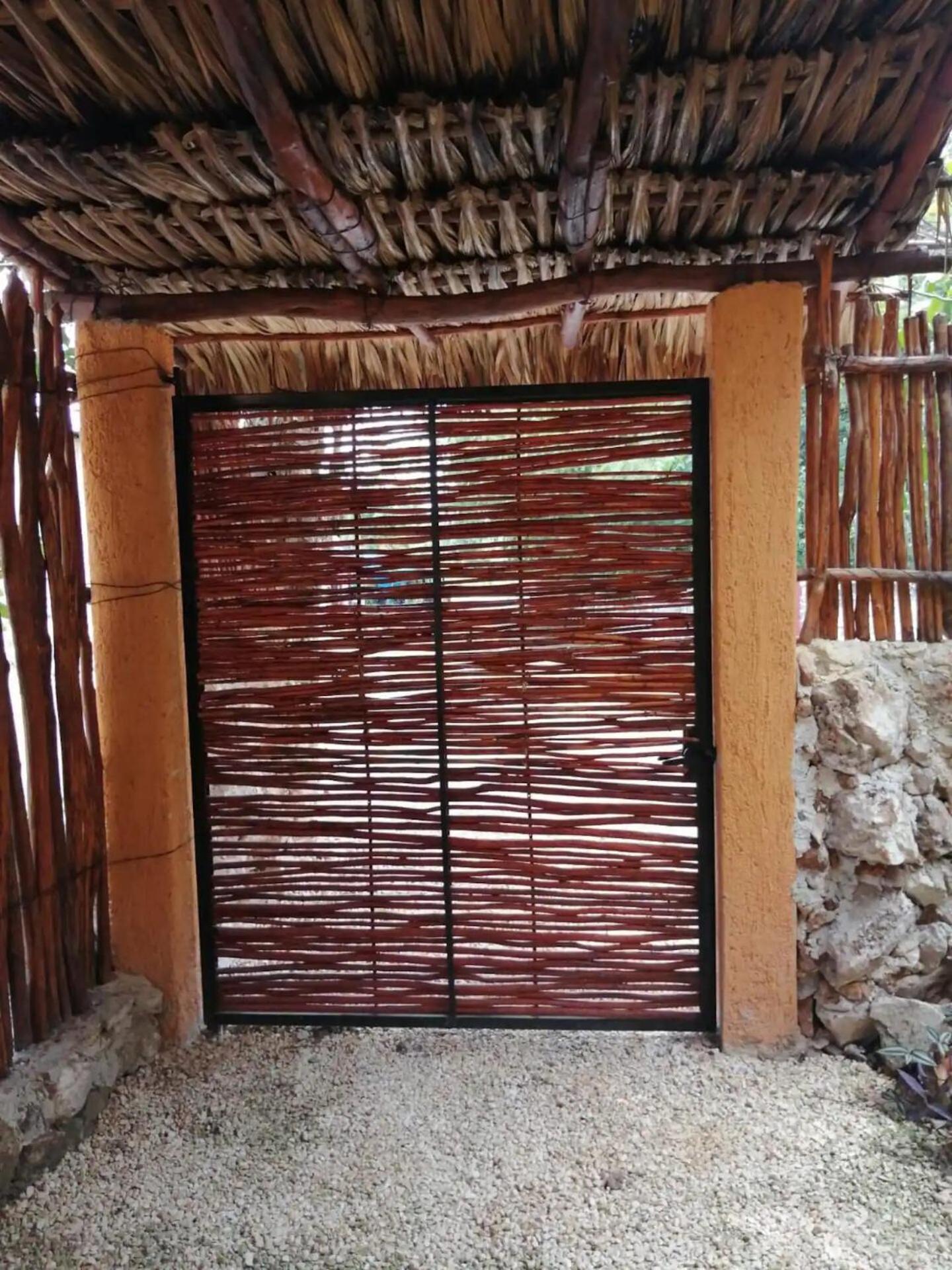 Suites De Piedra Y Colores En Chichen Itza Piste Exterior photo